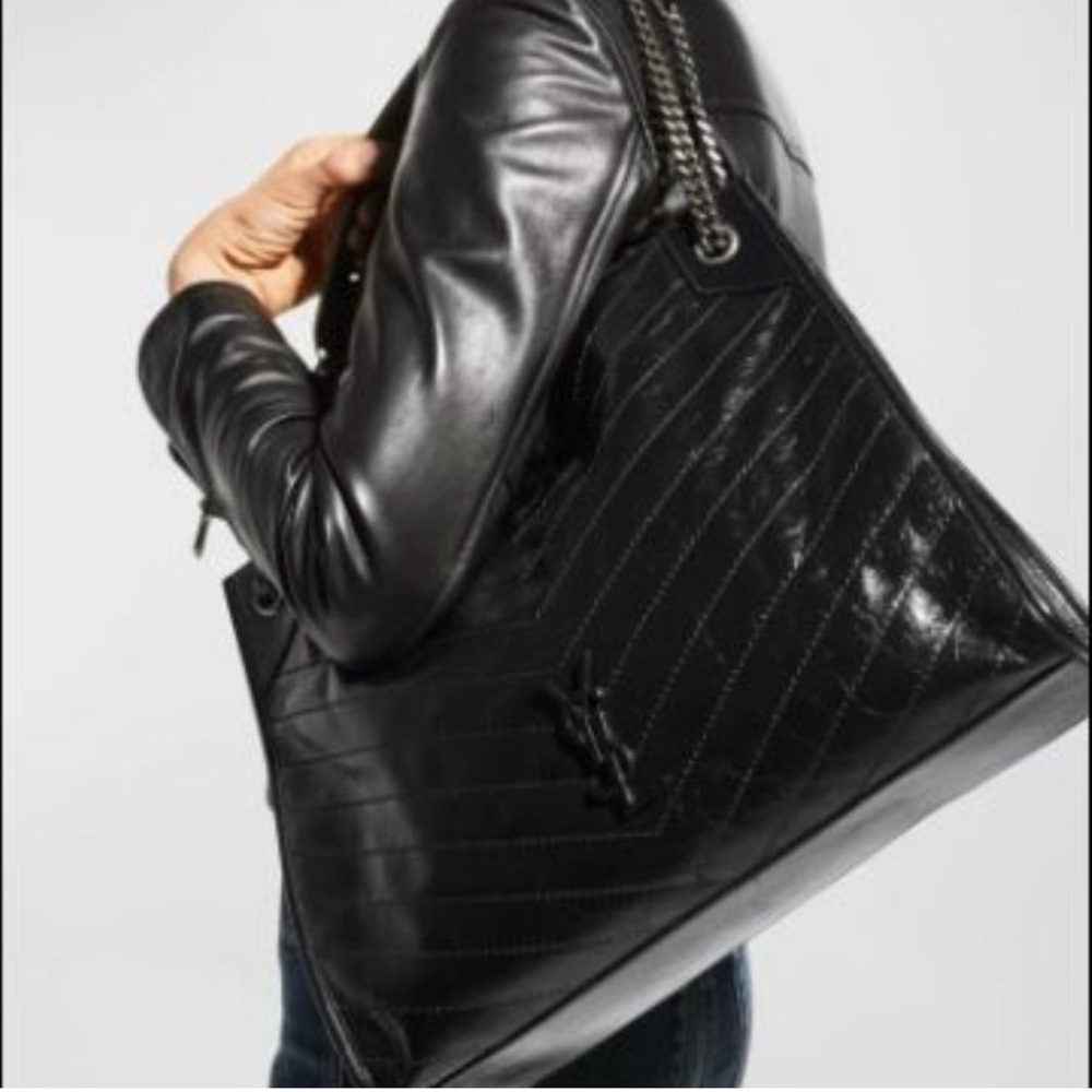 Yves Saint Laurent Black Tote Bag - Picture 2 of 15